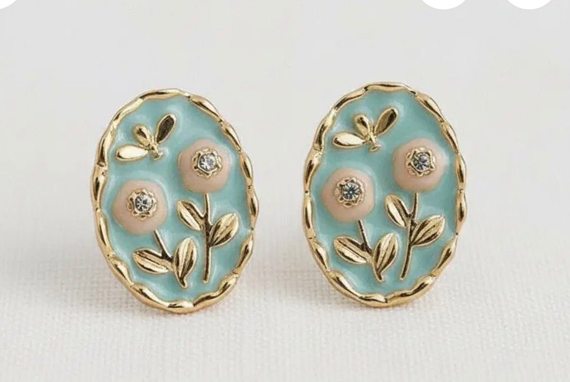 Vintage Charm Drop Earrings